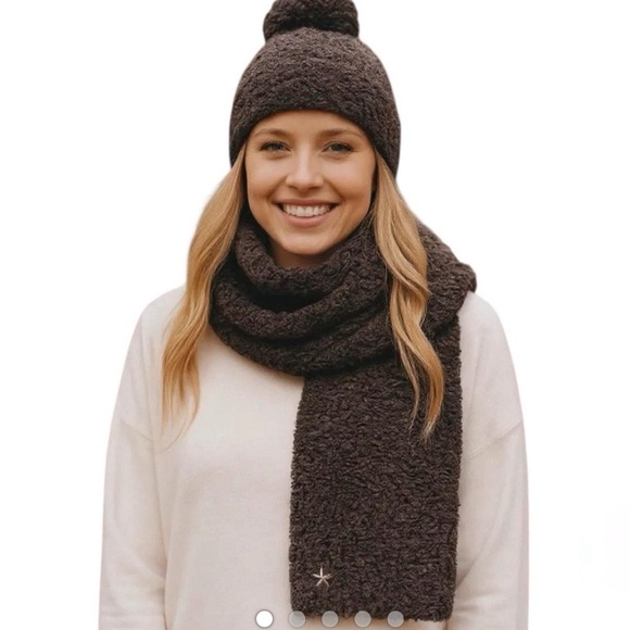 Barefoot Dreams CozyChic Pom Pom Hat & Scarf Set Espresso Cocoa NWT One Size